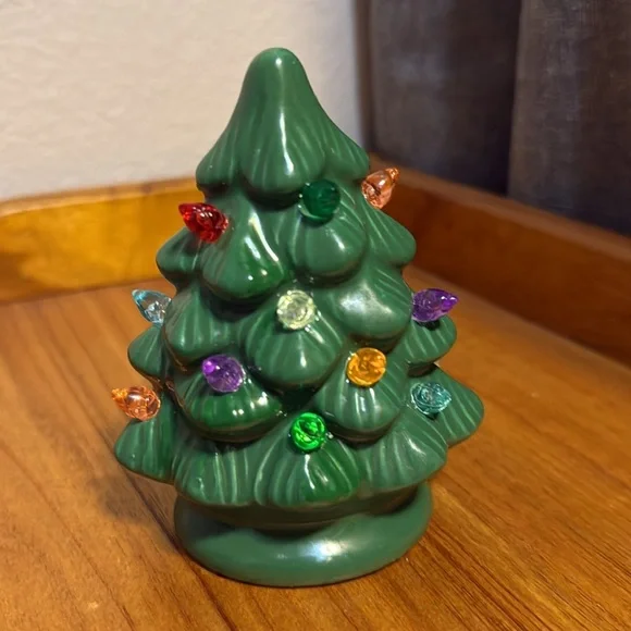 MINI VINTAGE STYLE RETRO CERAMIC LIGHTED GREEN 4" CHRISTMAS TREE - Picture 8 of 8